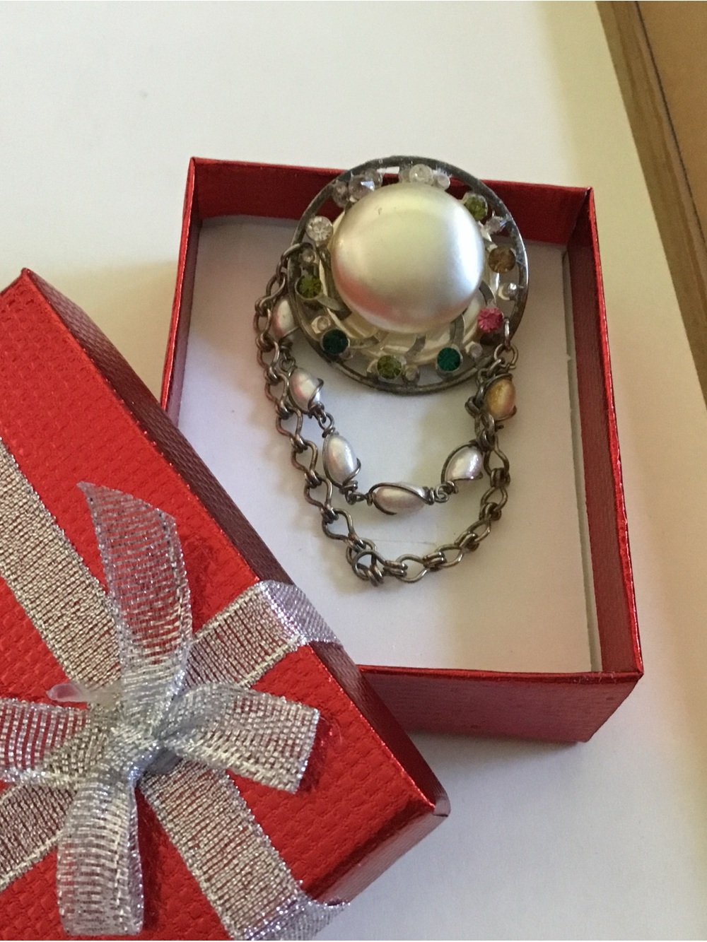 Vintage Pearl-Accent Multi Gem Chain Brooch - White